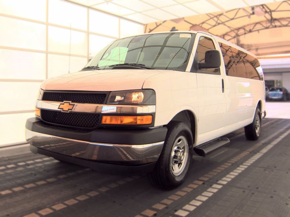 2025 Chevrolet 3500 Passenger