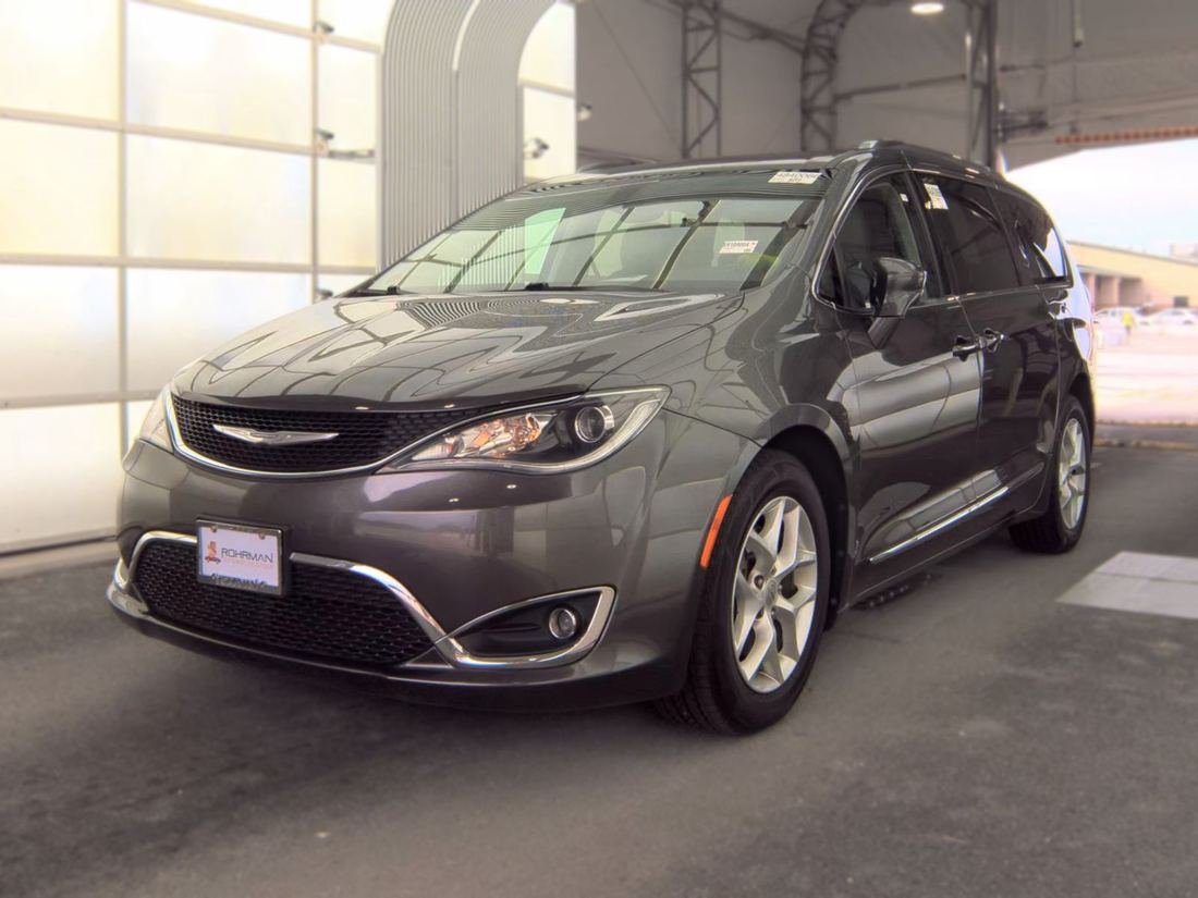 2017 CHRYSLER Touring L Plus