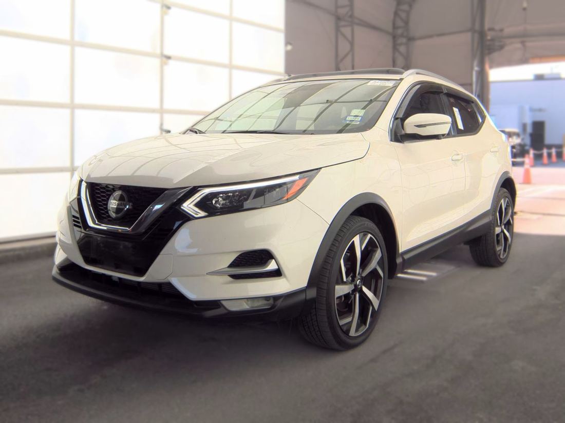 2022 NISSAN SL