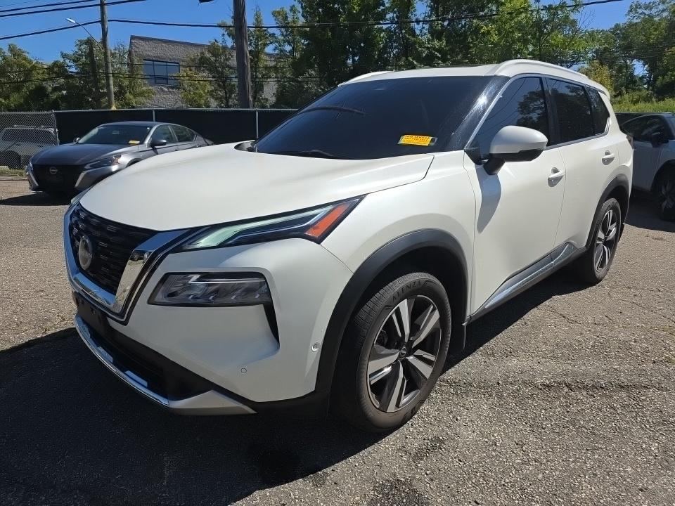 2023 Nissan PLATINUM