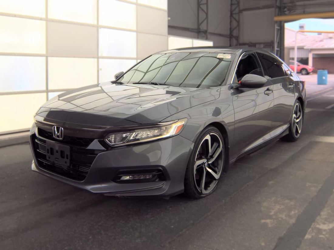 2018 HONDA Sport