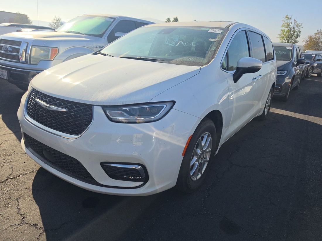 2023 CHRYSLER Touring L
