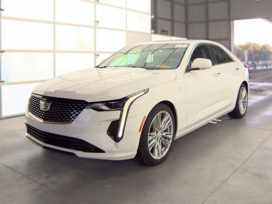 2024 CADILLAC Premium Luxury