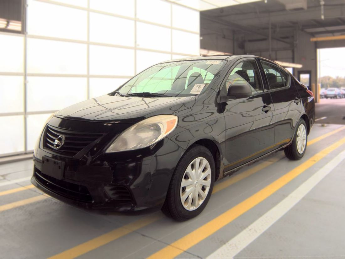 2012 NISSAN Versa