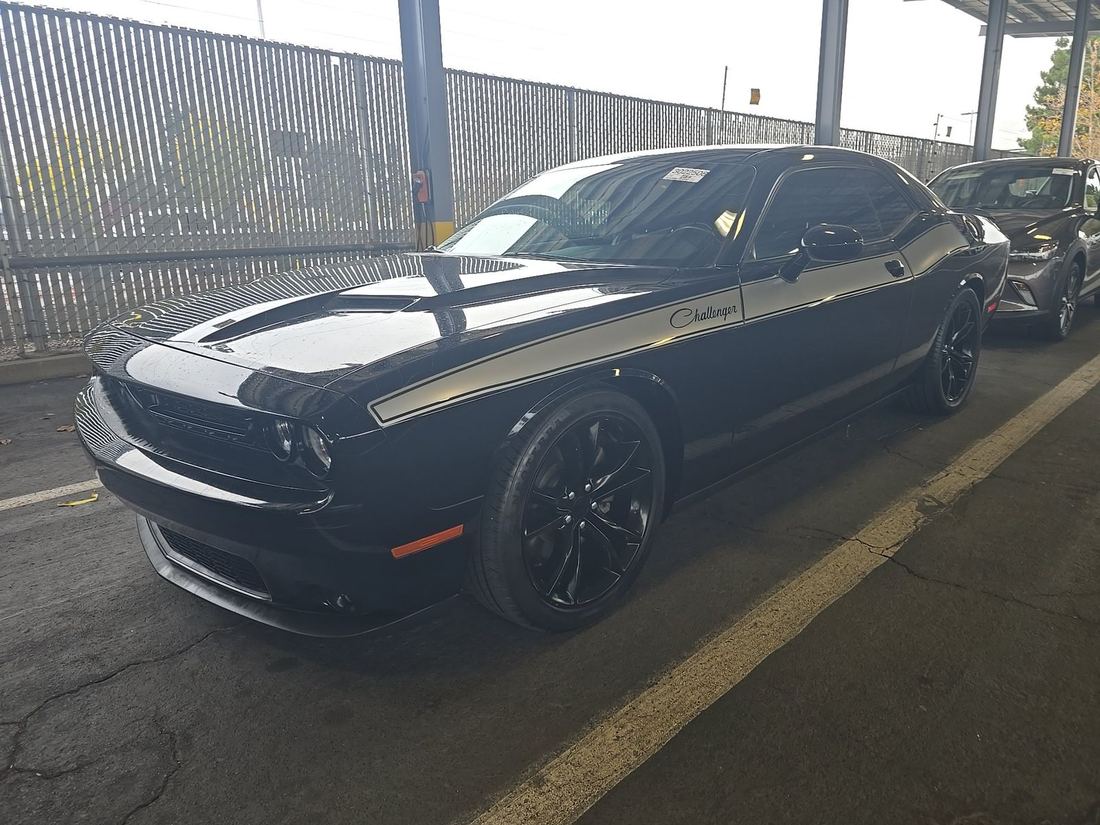 2016 DODGE LA