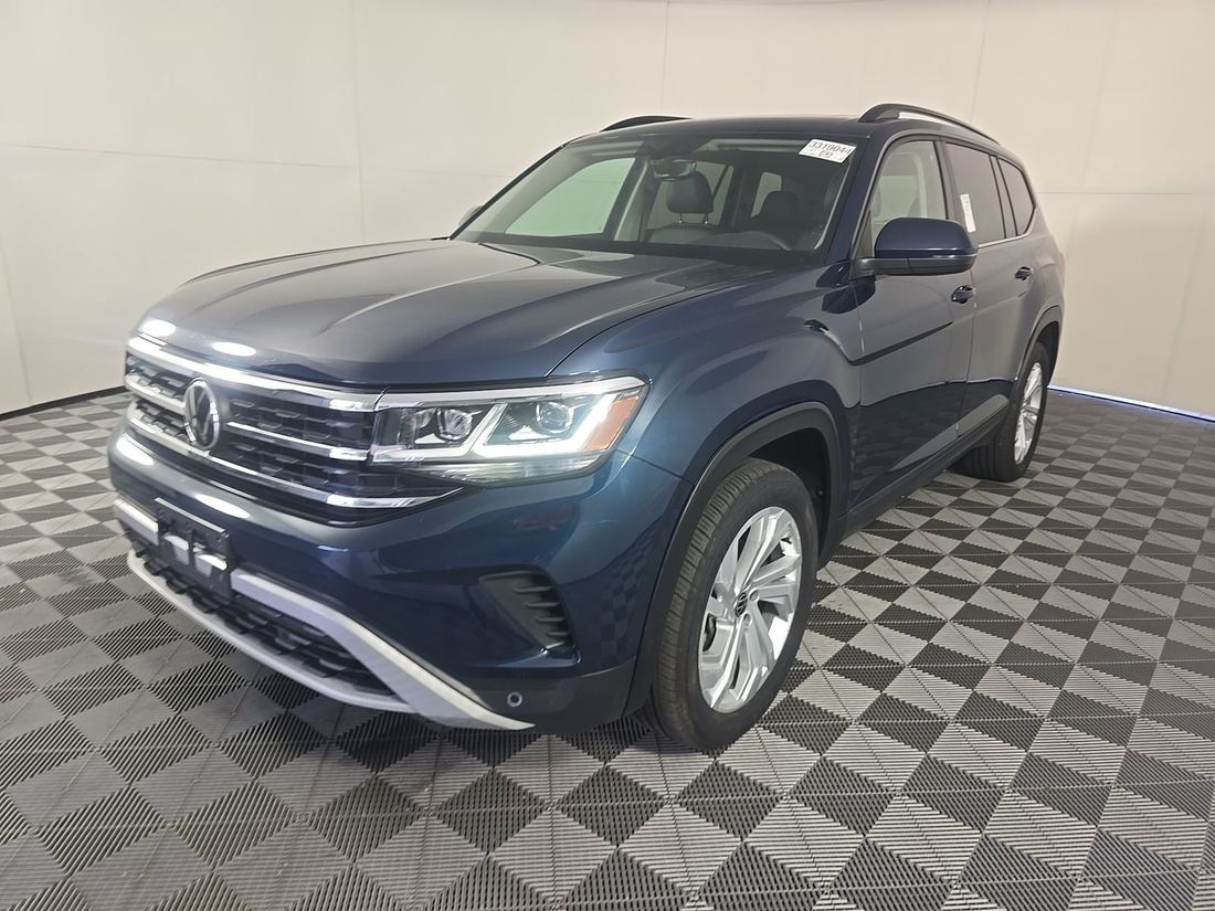 2021 Volkswagen 4Motion SE w/ Tech w/ Sunroof Pkg.