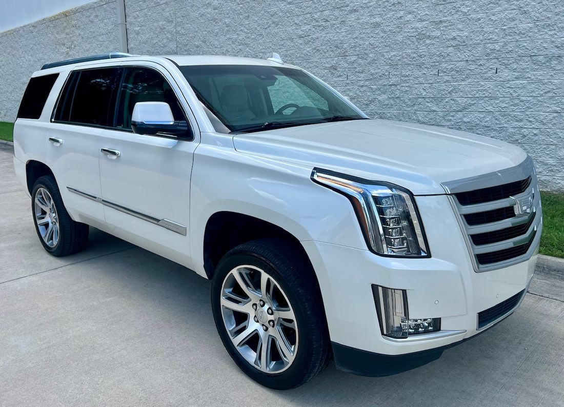 2015 Cadillac Luxury