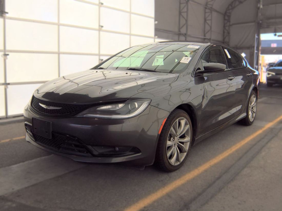 2016 CHRYSLER UF