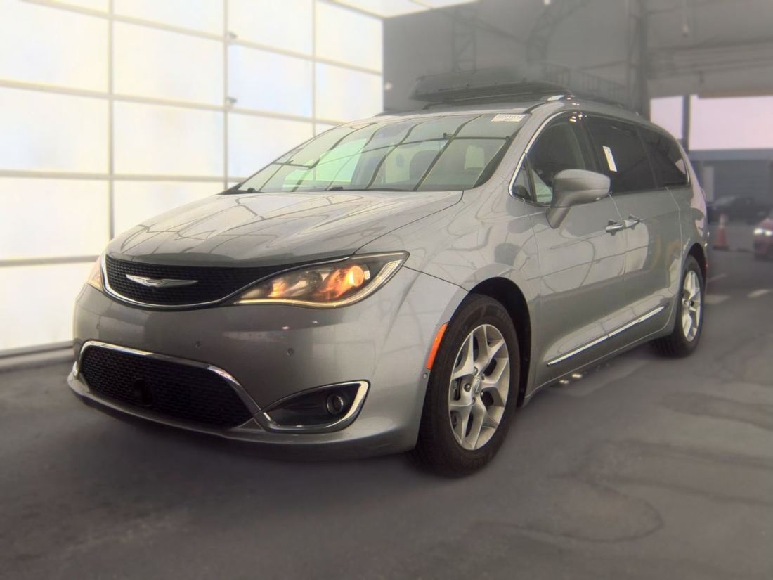 2017 CHRYSLER Touring L Plus
