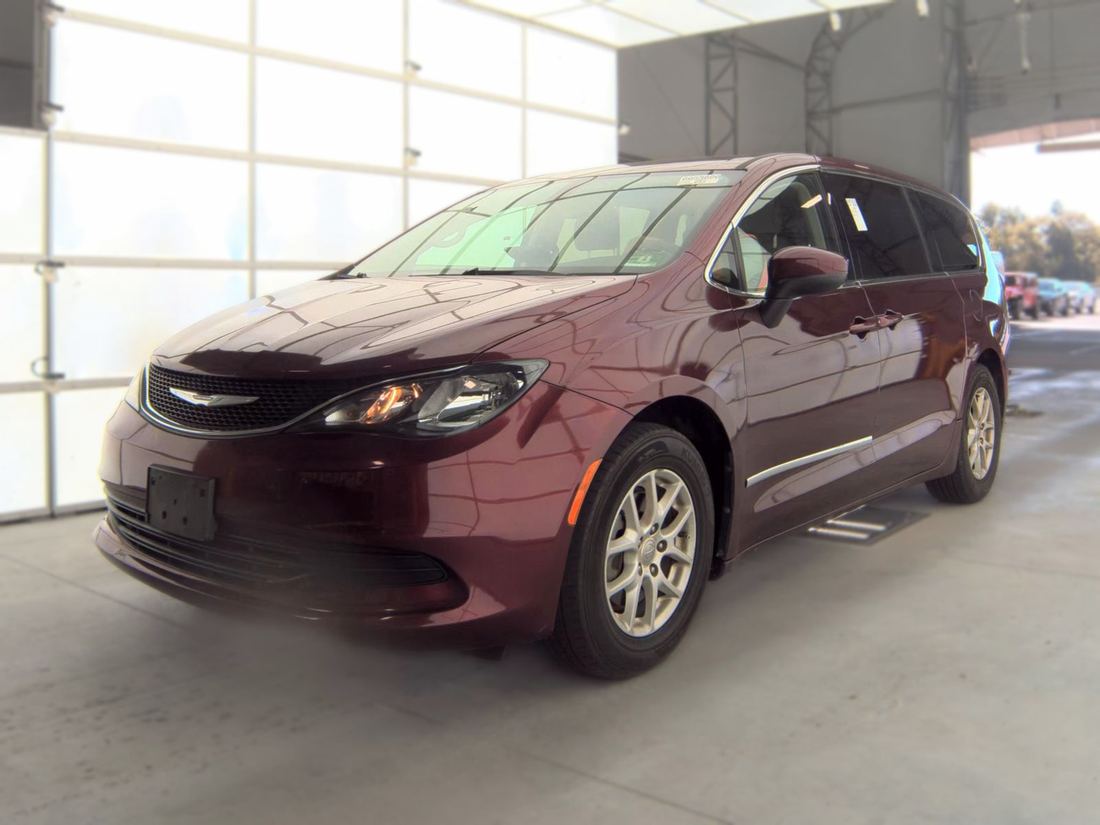 2017 Chrysler Touring