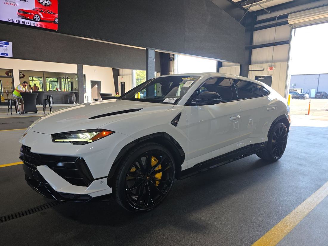 2024 Lamborghini S