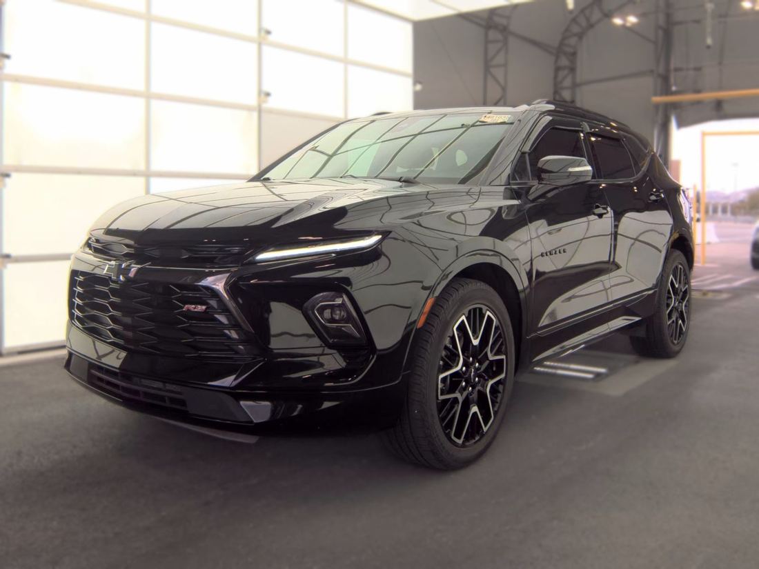 2023 CHEVROLET RS