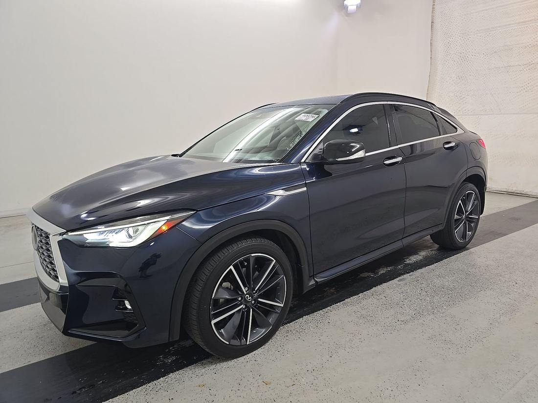 2023 INFINITI Luxe