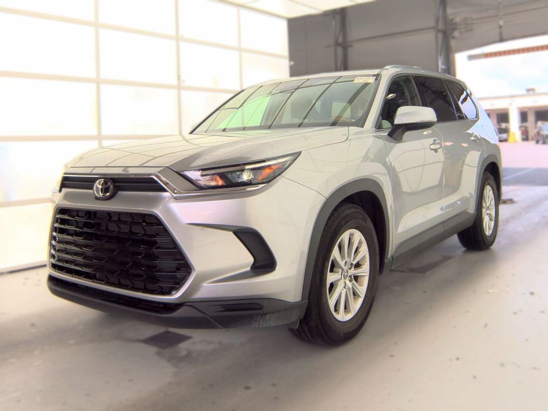 2025 Toyota 15 Series