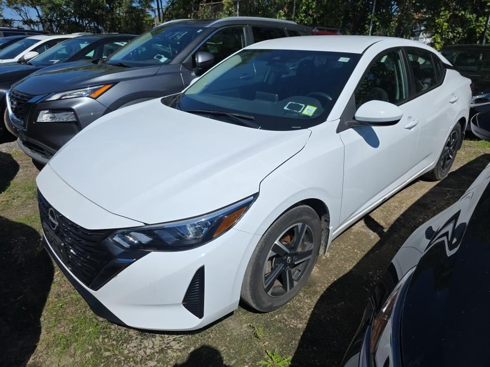 2024 Nissan SV