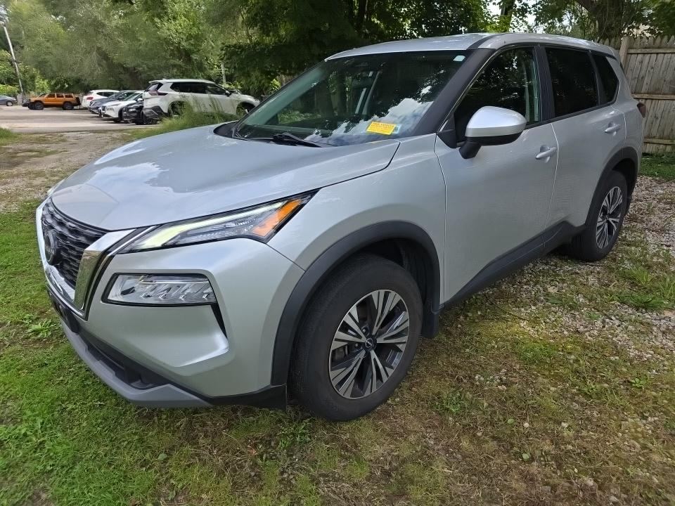 2023 Nissan SV