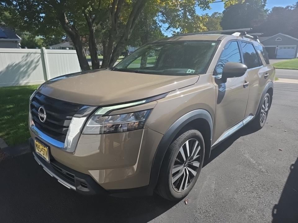 2024 Nissan PLATINUM
