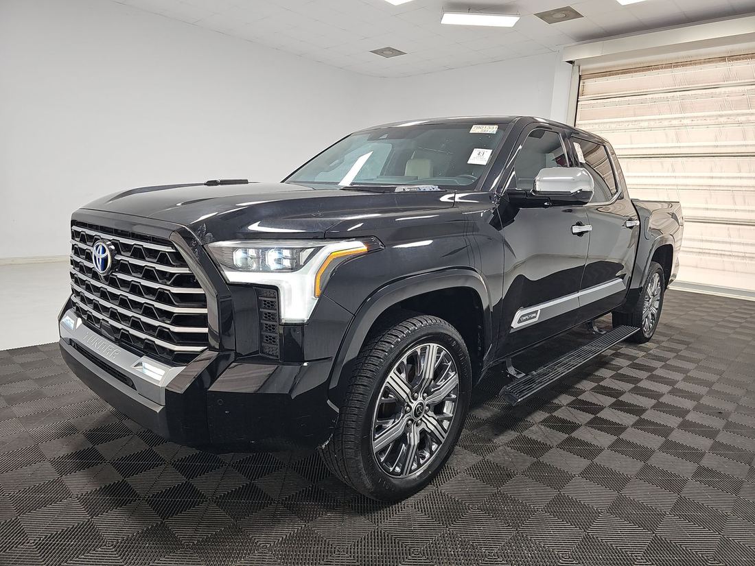 2024 Toyota 75 Series