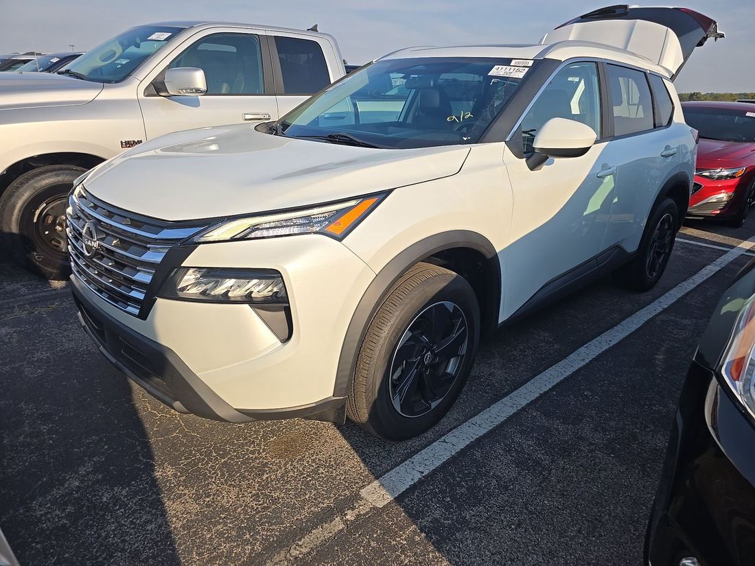 2024 Nissan SV
