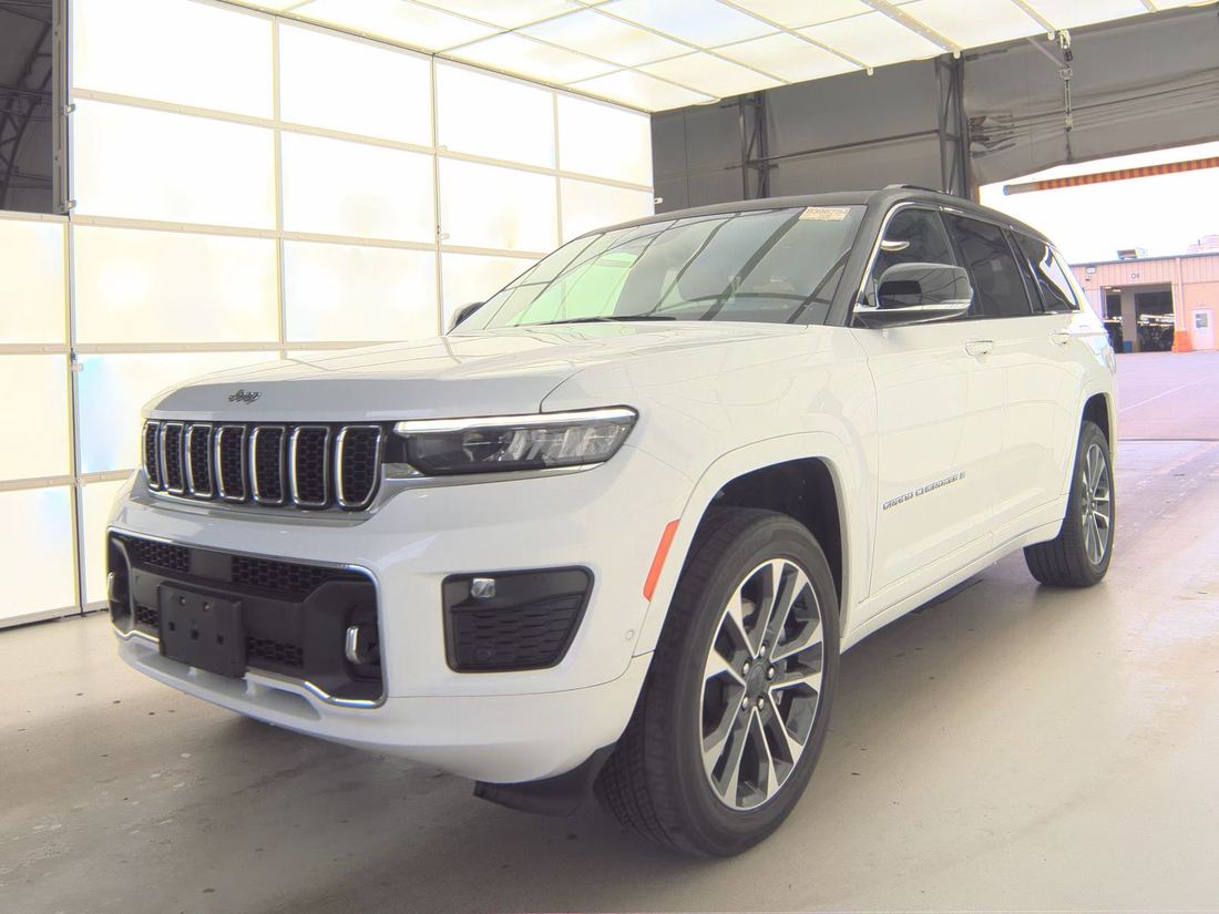 2023 Jeep Overland