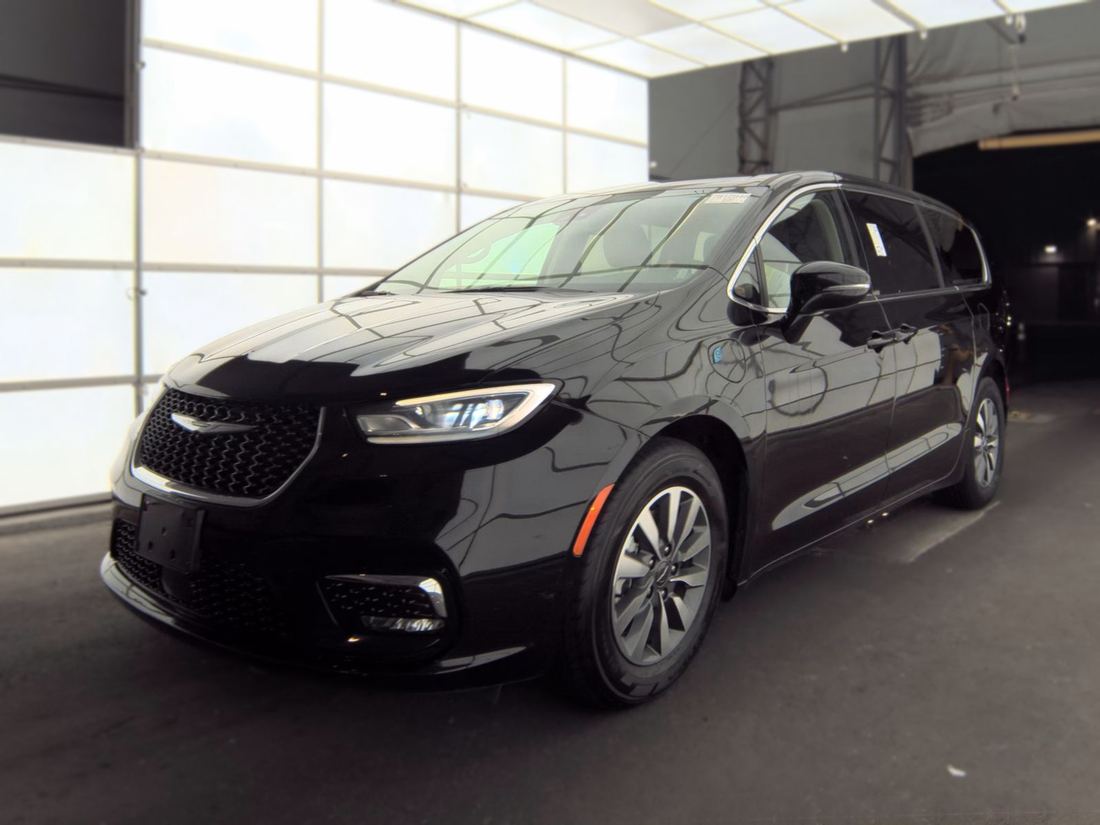 2024 CHRYSLER RU