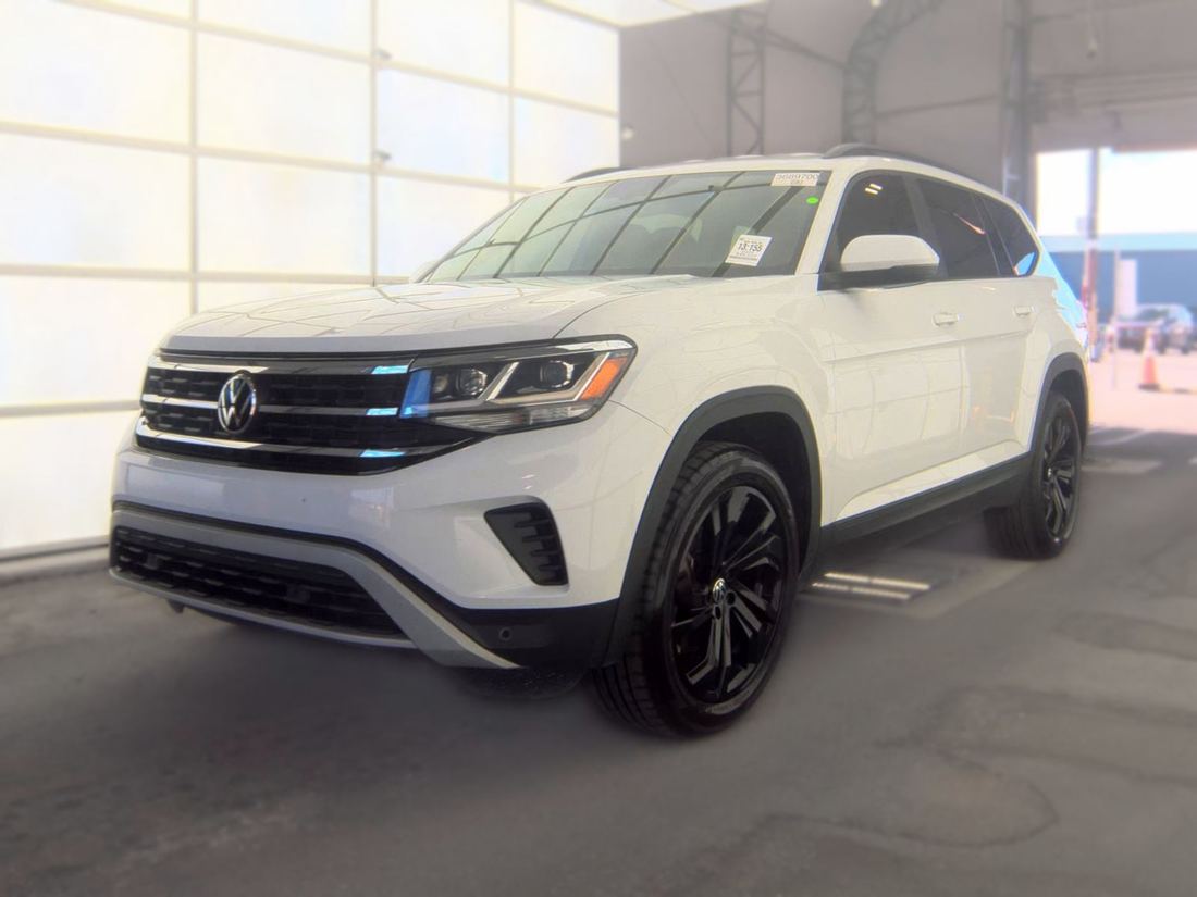 2023 VOLKSWAGEN SE w/ Tech