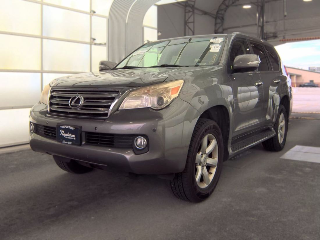 2011 LEXUS URJ150L