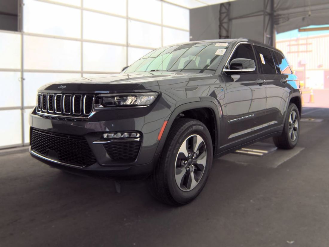2023 JEEP 4XE