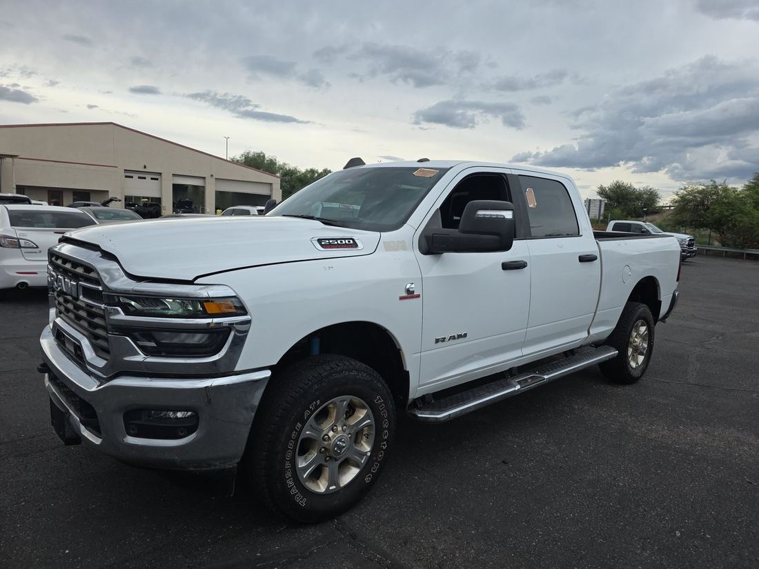 2025 RAM Big Horn/Lonestar