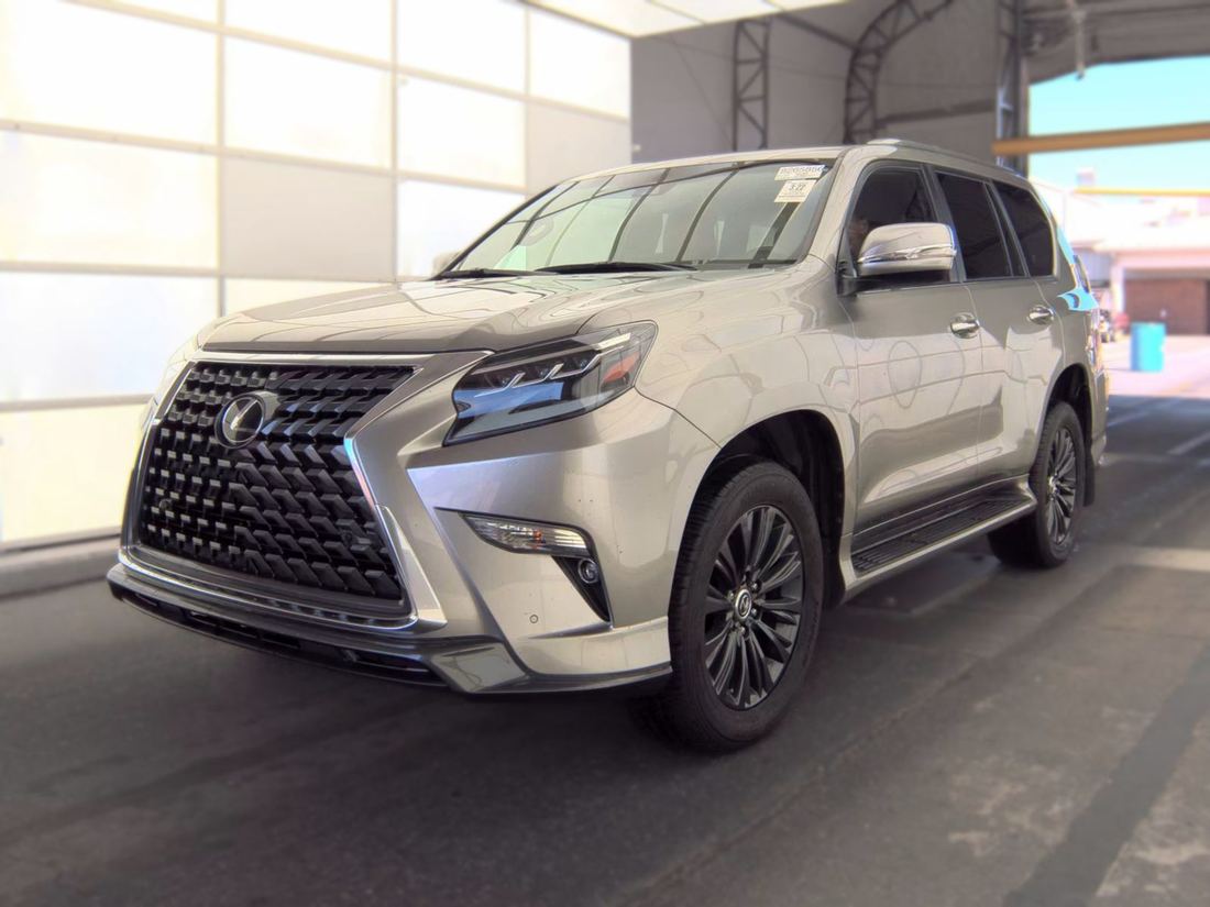 2023 Lexus URJ150L