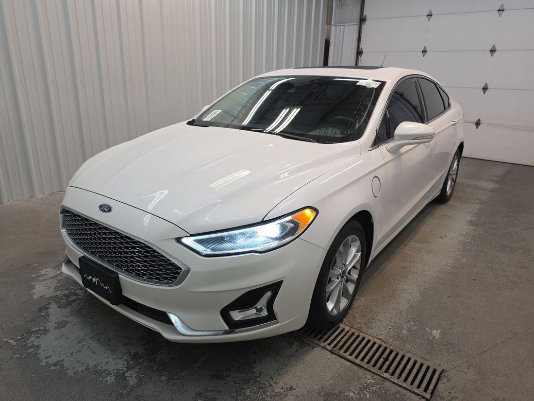 2020 FORD Titanium PHEV