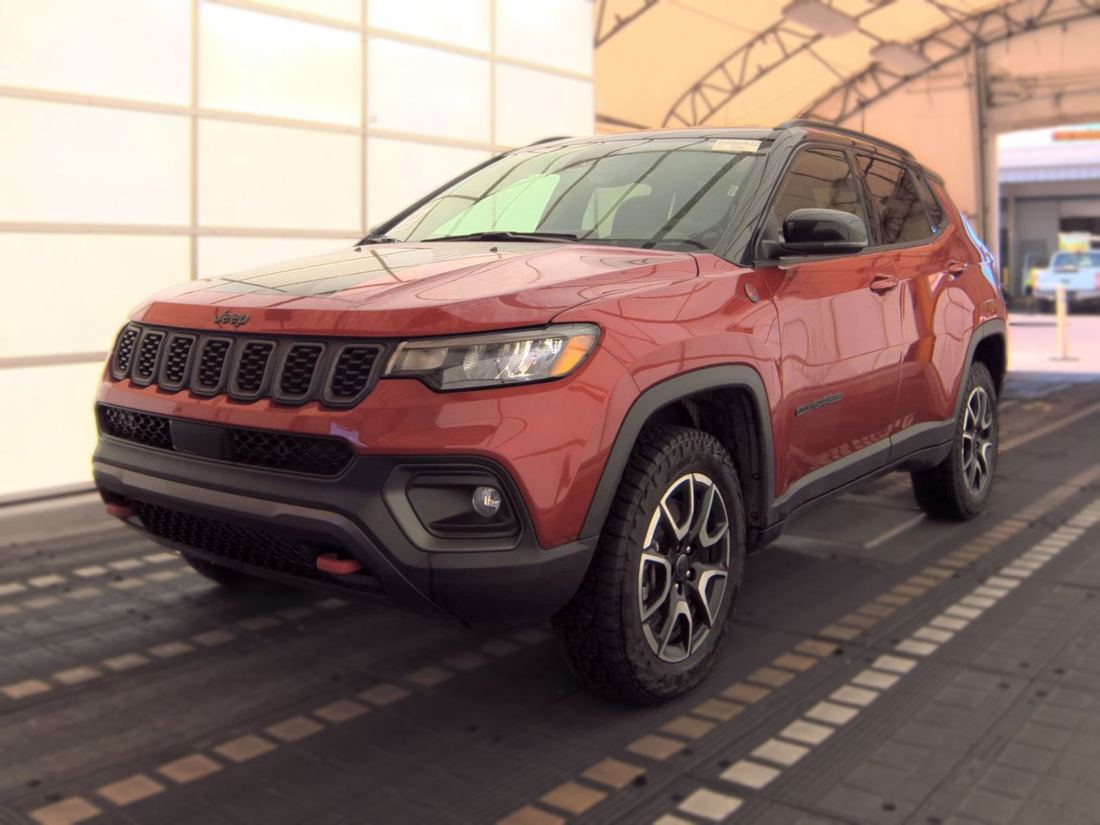 2025 Jeep Trailhawk