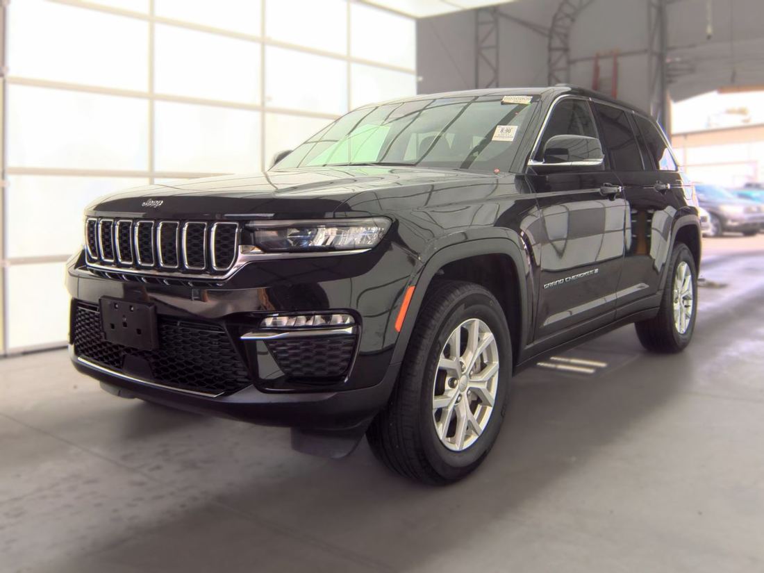 2023 JEEP Limited