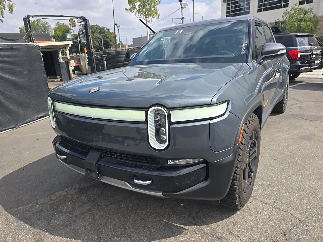 2023 Rivian Adventure