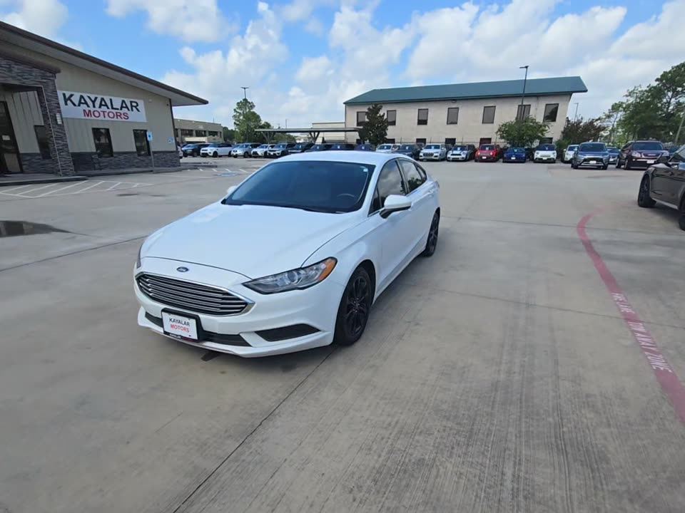 2017 Ford SE