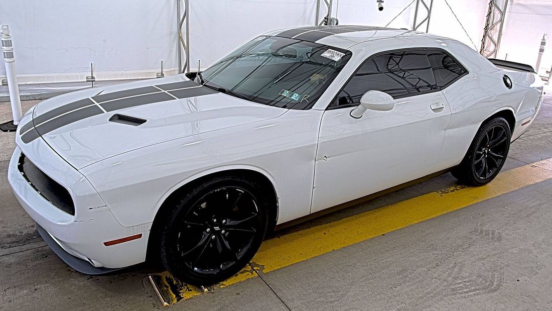 2017 Dodge LA
