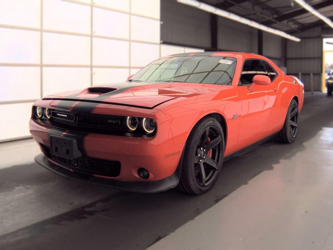 2018 Dodge SRT 392