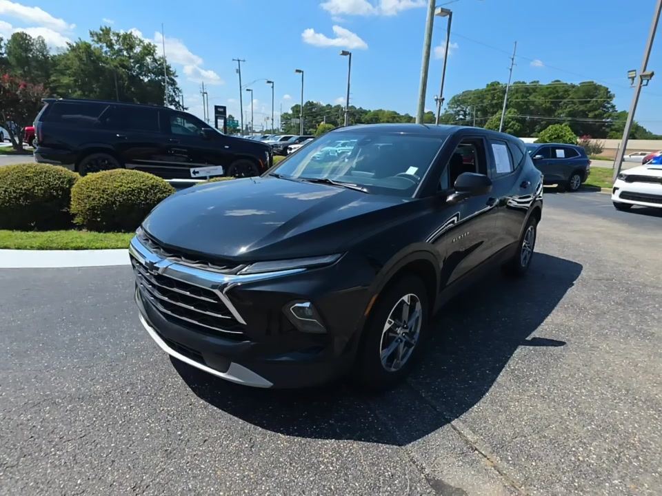 2023 Chevrolet 2LT
