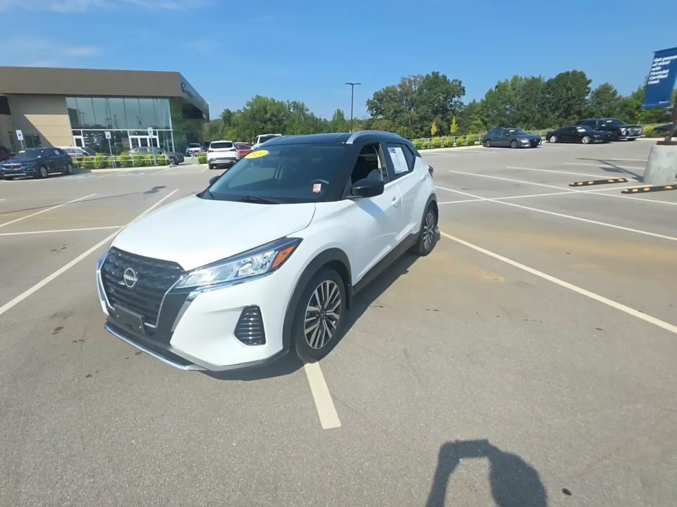 2024 Nissan SV