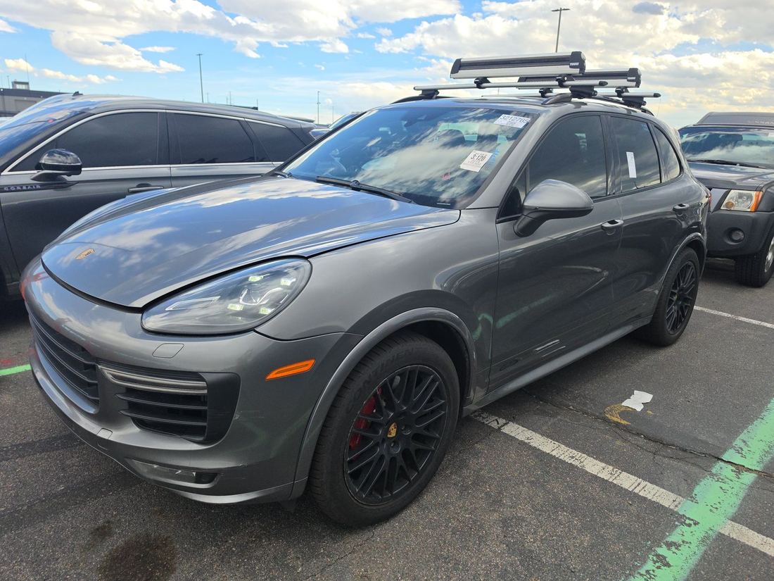 2016 Porsche GTS