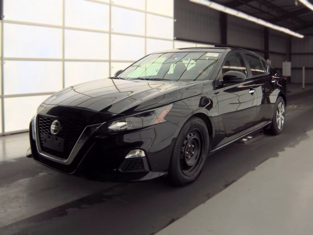 2022 Nissan S