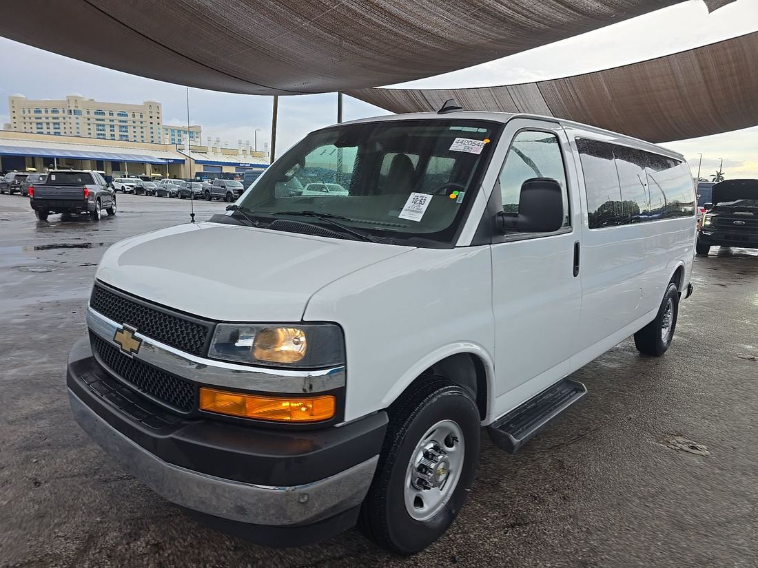 2025 Chevrolet 3500 Passenger