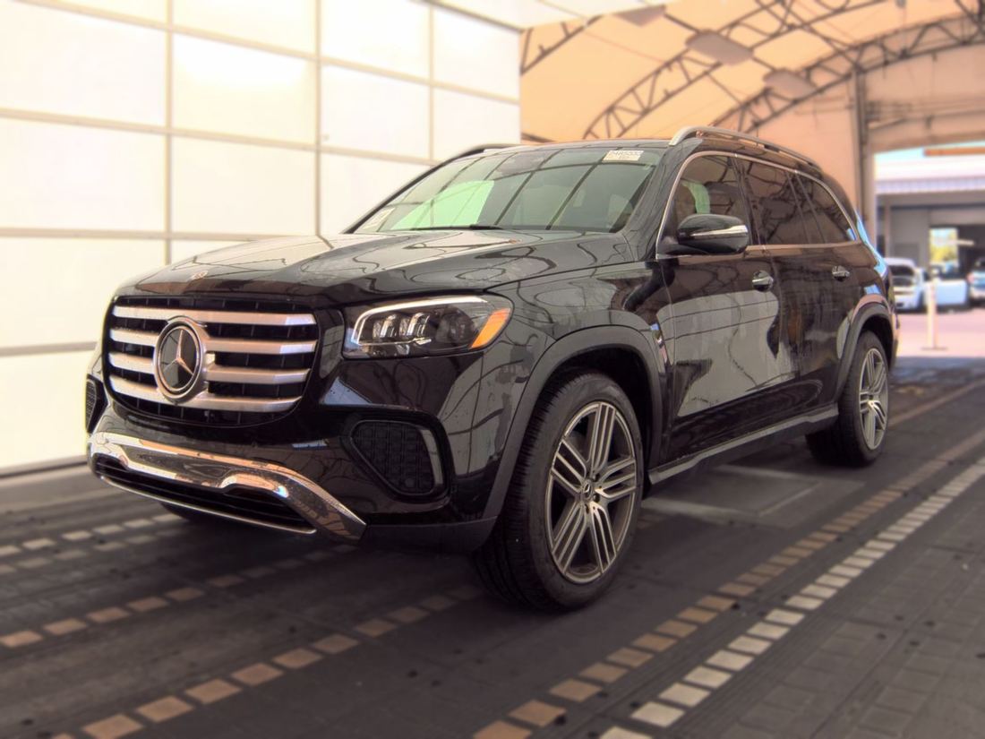 2025 Mercedes-Benz GLS450 4MATIC