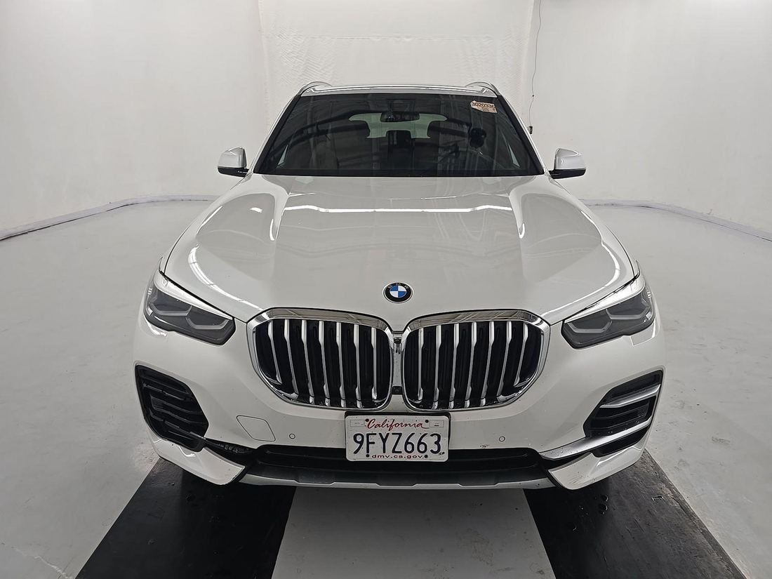2023 BMW xDrive40i