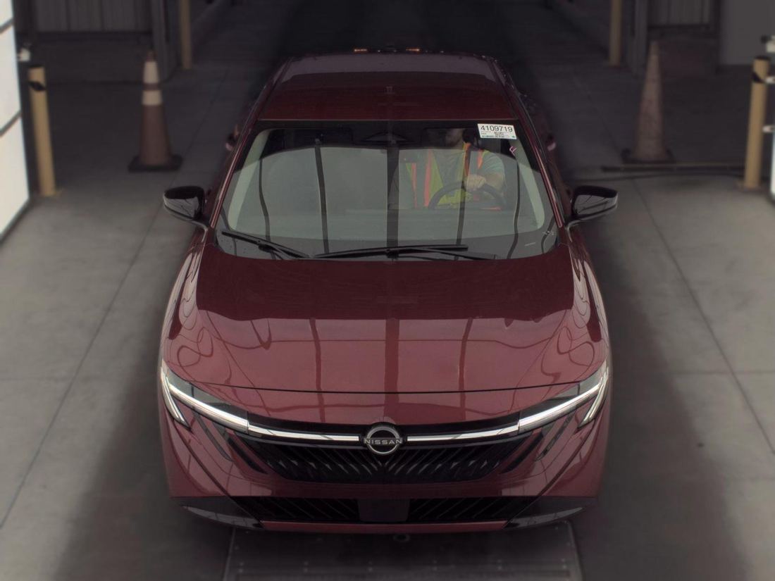 2026 Nissan SV